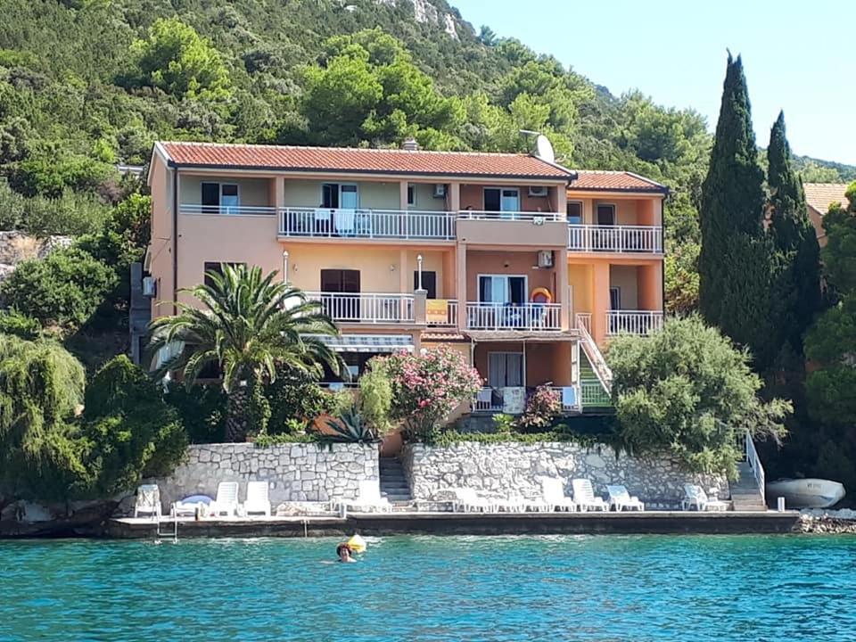 Apartmani Nikoletic Klek Esterno foto