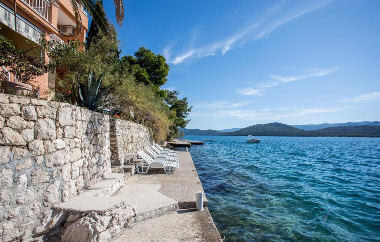 Apartmani Nikoletic Klek Esterno foto