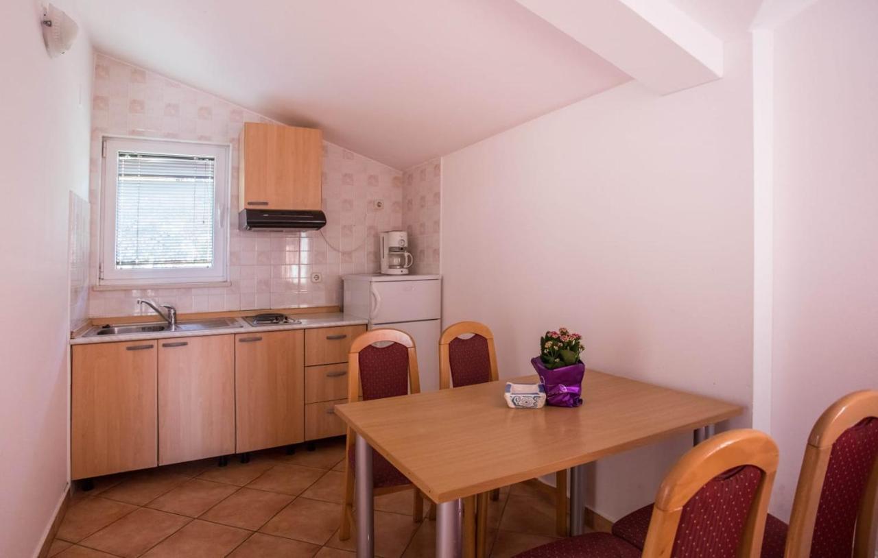 Apartmani Nikoletic Klek Esterno foto