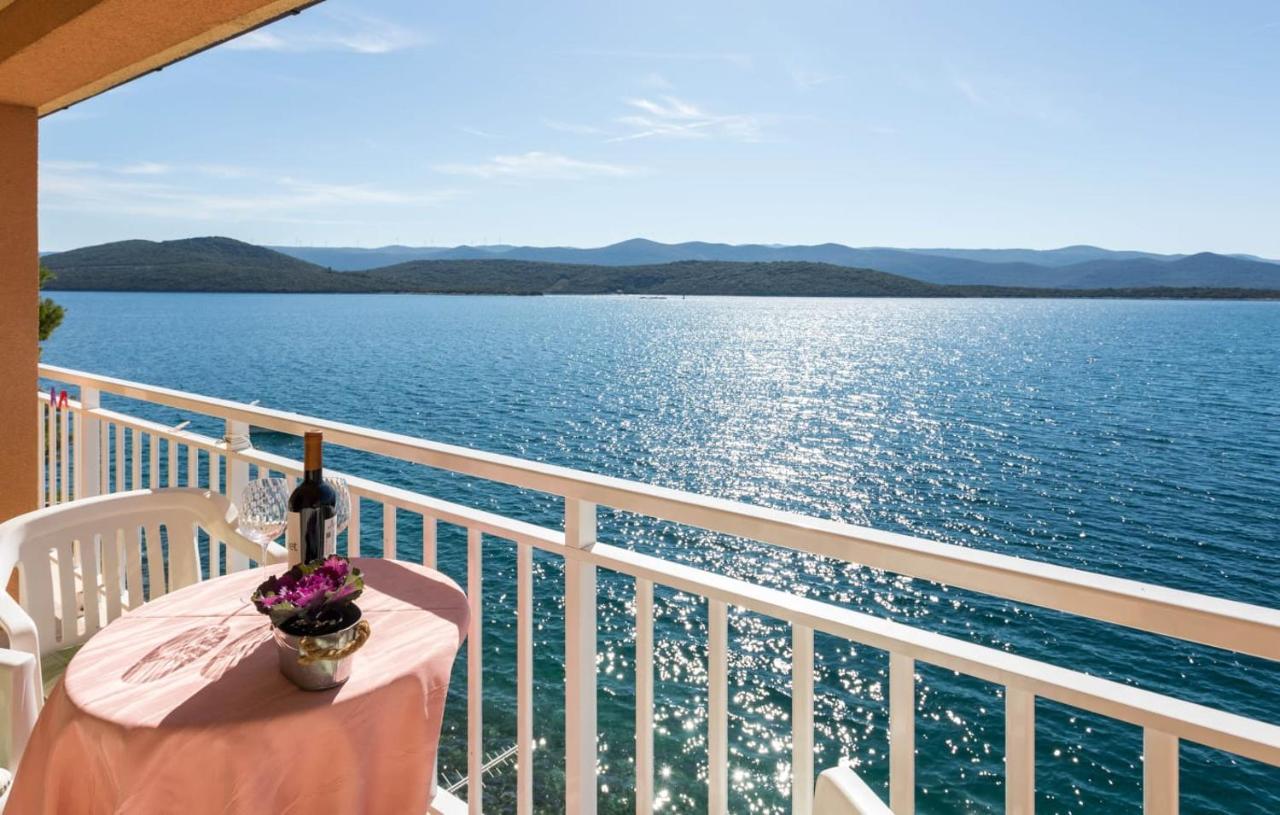 Apartmani Nikoletic Klek Esterno foto