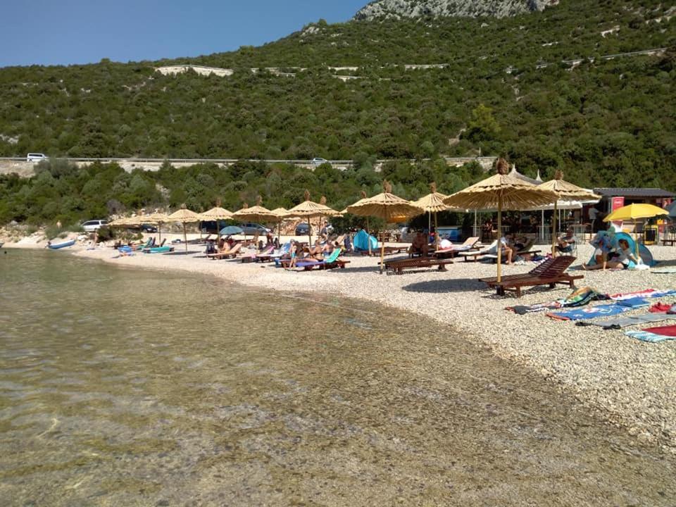 Apartmani Nikoletic Klek Esterno foto