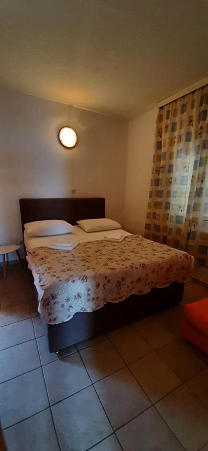 Apartmani Nikoletic Klek Esterno foto